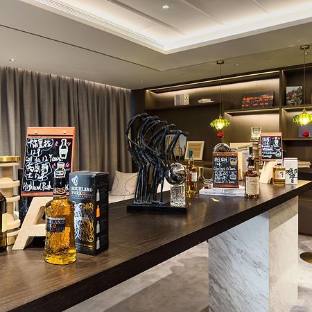 Yuexiu Hotel Guangzhou, Curio Collection By Hilton Exterior photo