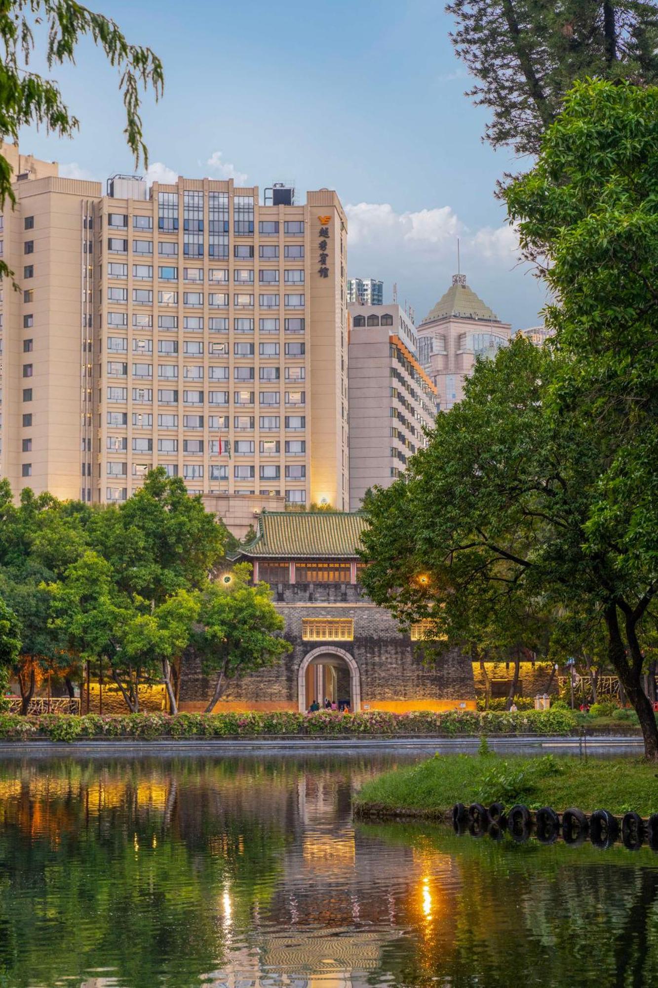 Yuexiu Hotel Guangzhou, Curio Collection By Hilton Exterior photo